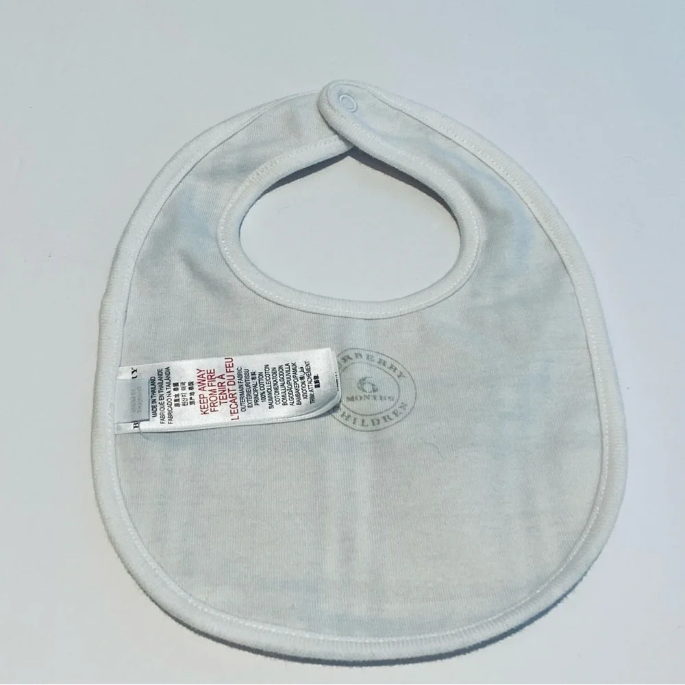 Burberry great white